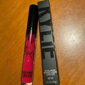 Kylie Jenner Velvet Liquid Lipstick Surprise Me 💋